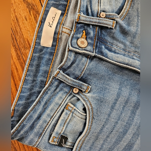 NWOT Kancan Womens Distressed Frayed Capris Size 5/26 Lightwash Kancan Jeans - Picture 6 of 6